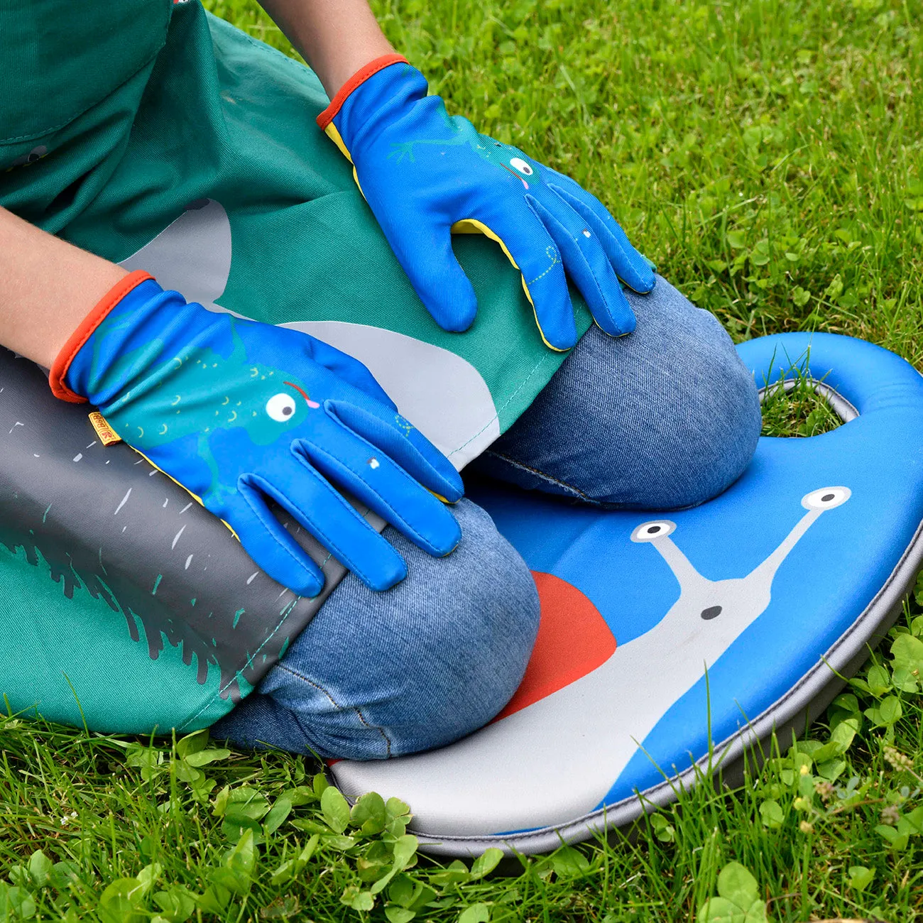 Children's Frog Gardening Gloves - National Trust