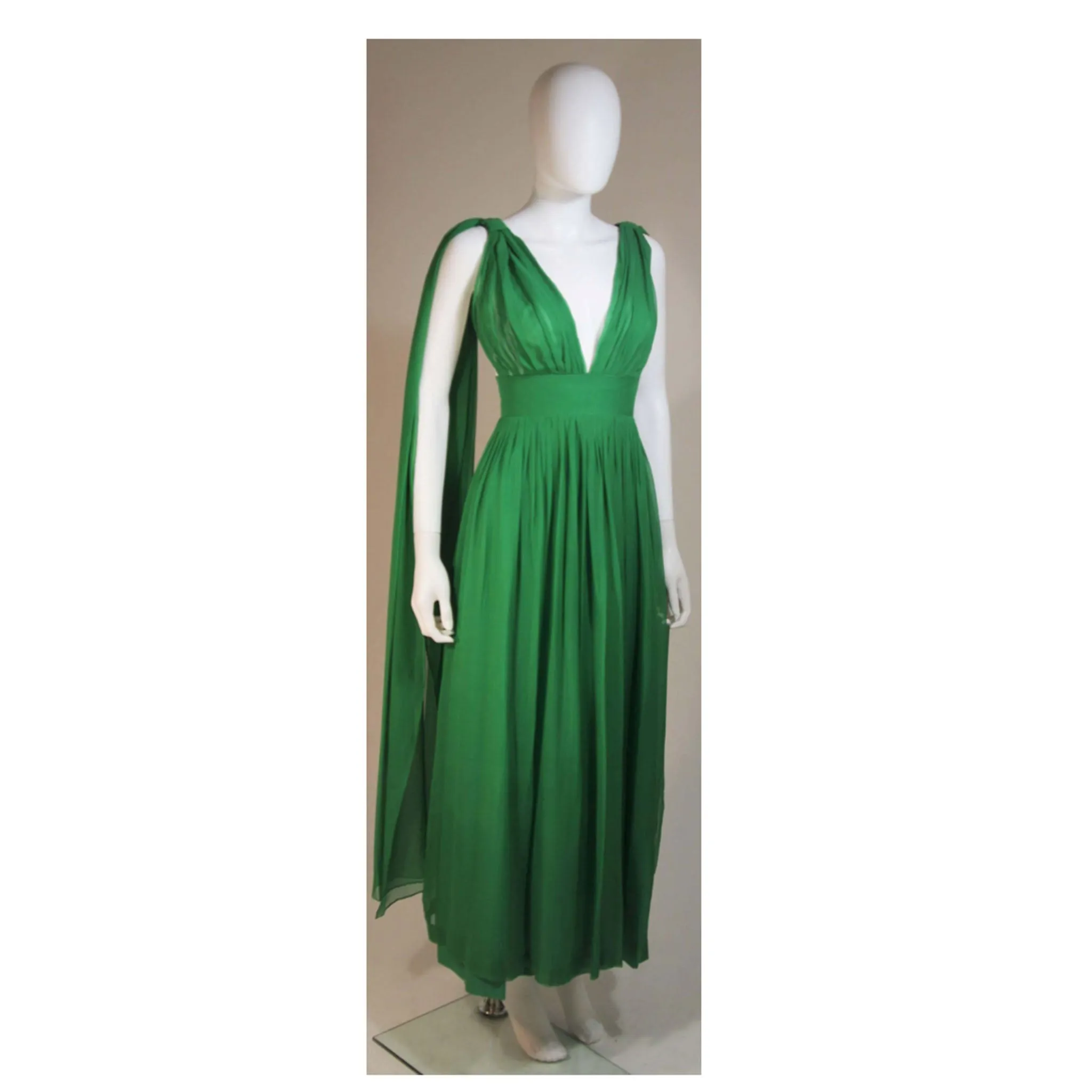 ERNA Circa 1960s Green Pleated Silk Chiffon Gown