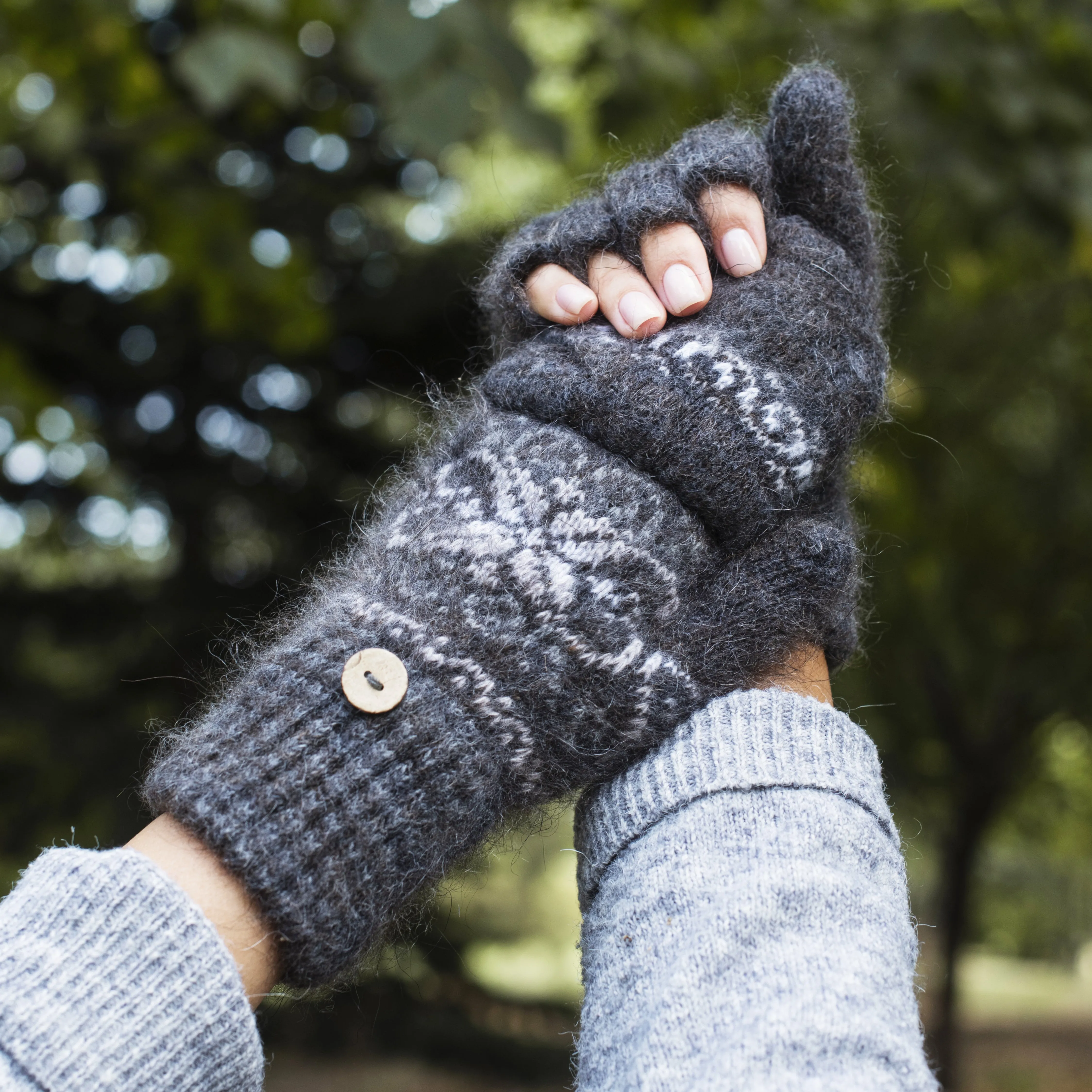 Women's Snow Flower Goat Wool Mitten Gloves